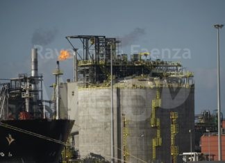 GNL: l’inaugurazione del deposito a Ravenna è uno schiaffo alla transizione ecologica