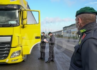 GDF: Confiscati liquidità finanziarie e immobili a due imprenditori per frode fiscale