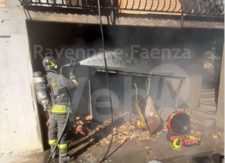 A fuoco un garage a Brisighella