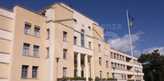 Diffida di Ancisi al dirigente del SUAP: “Gestione alberghiera oscura a Villa Marina anche nella stagione 2021”