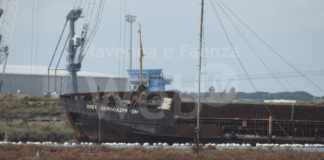Il Ministero della Transizione Ecologica vigila sul recupero del relitto Berkan B: visita al Porto dell’Ammiraglio Caligiore