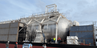 Presentata a Ravenna la prima stazione di servizio galleggiante per le navi alimentate a gas naturale