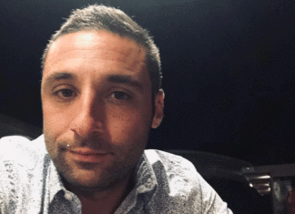 “Un sorriso che solcava sempre il viso”: la Compagnia dei Portuali ricorda Andrea Leoni