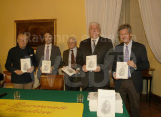 Presentato al Circolo Ravennate e dei Forestieri il libro di Giovanni Gualtieri