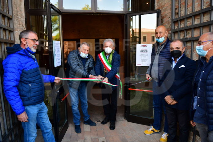 inaugurazione tarozzi e rino melandri