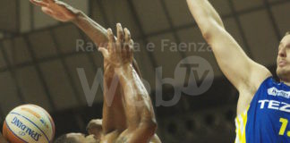 Basket: L’OraSì si arrende solo nel finale alla Tezenis Verona (57-70)