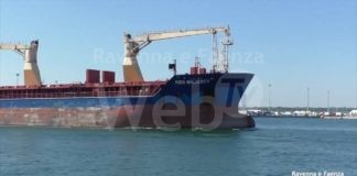 Via libera del consiglio comunale all’impianto di trattamento fanghi per il dragaggio del porto