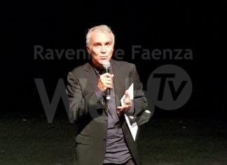 Martinelli premiato a Parigi dall’Associazione nazionale dei critici francesi per la miglior pubblicazione sul Teatro