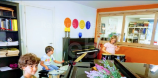 Tititom compie dieci anni e cambia sede