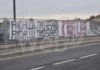 Striscione in darsena per ricordare Andrea Leoni