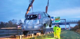 Grave incidente all’alba, auto con a bordo 5 ragazze esce di strada, una di loro ricoverata al Bufalini