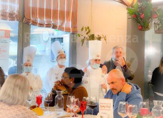 Piatto sospeso: tutto esaurito per la cena solidale con le Lady chef allo chalet Dei Giardini