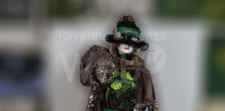 “Inferno”: un abito dantesco donato al Comune di Ravenna