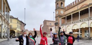Viaggio attraverso l’Italia in bici per portare un messaggio contro la violenza di genere