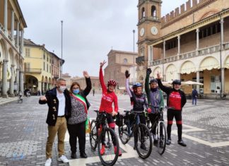 Viaggio attraverso l’Italia in bici per portare un messaggio contro la violenza di genere