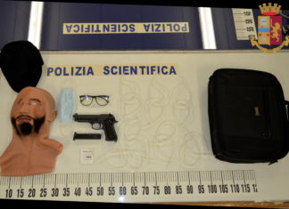Sventata rapina all’Uffico Postale: la Polizia arresta due malviventi armati