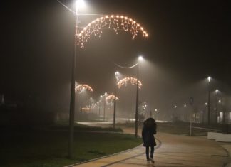 Natale, la Cooperativa Bagnini di Cervia illumina il lungomare di Milano Marittima