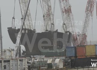 Rimosso il troncone più grande della nave Berkan B | VIDEO