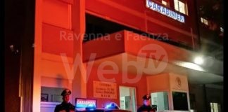 Le sedi dei Carabinieri di Ravenna e Faenza s’illuminano di arancione per un futuro senza violenza di genere