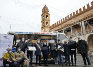 I disegni dei ragazzi di Autismo Faenza e A mani libere tornano a decorare il Green Go Bus