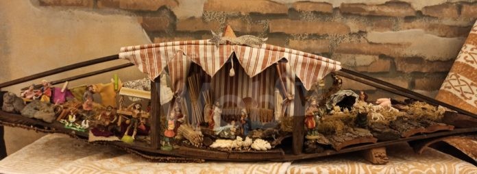 Ecomuseo - prete con presepe