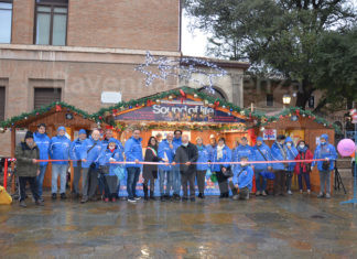 Inaugurato il Villaggio di Natale ADVS in Piazza San Francesco