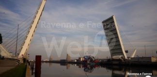 Spadoni (Lista per Ravenna): “Potenziare il servizio traghetto per la chiusura del ponte mobile”