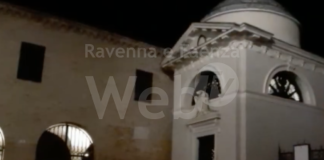 Retromarcia del Comune di Ravenna: i lampioni tornano ad accendersi di notte
