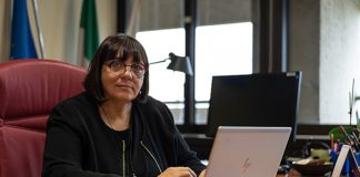 Per combattere il divario digitale, dalla Regione in un anno tablet, pc e sim a oltre 15mila studenti