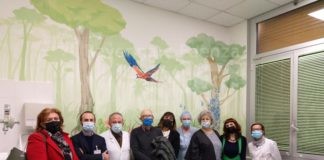 Inaugurato il murales floreale nella sala allattamento della Terapia intensiva Neonatale dell’ospedale di Ravenna