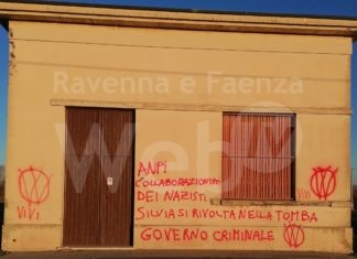 Nuova azione vandalica dei novax: colpita la sede dell’Anpi di Conselice