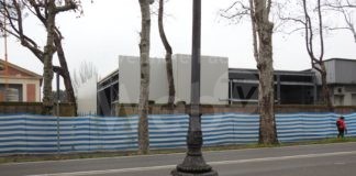 “Rampicanti per migliorare ‘una costruzione obbrobriosa’ ” Ancora critiche sul recupero dell’Arena Borghesi