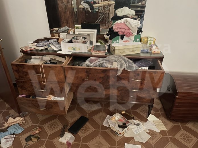 D2099515-FD82-48DD-A966-DAA5F5E6430B