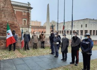 Lugo: Il sindaco Ranalli e il rabbino Caro depongono una corona alla lapide dei 26 lughesi deportati