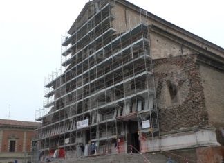 Lavori di manutenzione alla facciata del duomo