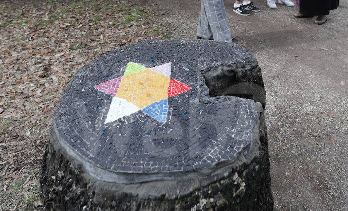 RAVENNA 27/01/2021. GIORNO DELLA MEMORIA. Inaugurato mosaico con stella di David ai giardini Pubblici.