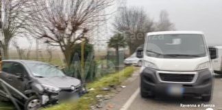 Ancora un incidente all’uscita dell’A14 bis di Fornace Zarattini, diversi mezzi coinvolti | VIDEO