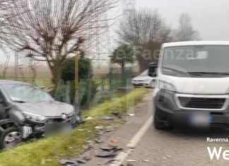 Ancora un incidente all’uscita dell’A14 bis di Fornace Zarattini, diversi mezzi coinvolti | VIDEO