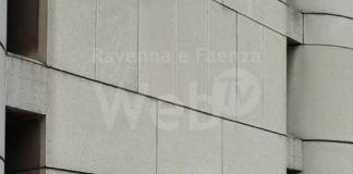 Scritte no vax contro Bonaccini e Lepore, solidarietà dal Gruppo Pd in regione che condanna il gesto