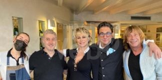 Carmen Russo ed Enzo Paolo Turchi avvistati domenica nel ravennate | FOTO