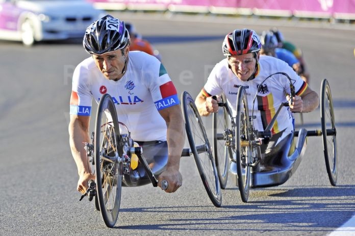 Alex_Zanardi_in_Gara_alle_Paralimpiadi