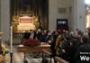 In duomo il funerale di Gaeta: Faenza saluta l’ultimo grande maestro del mondo artistico | VIDEO