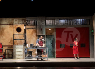 Teatro Masini, Faenza: Carrozzeria Orfeo in “Miracoli metropolitani”