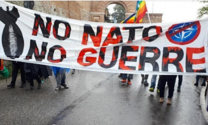 No-Nato-No-Guerre-420x252