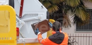 Esposito (FdI): “Tariffa puntuale: Gettare i rifiuti costa il 12,6% in più”