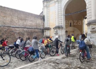 Presentazione dell’opuscolo “Tutti a scuola in bici”