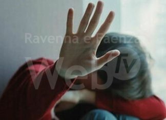 Aumentano del 54% gli abusi su minori nelle scuole nel 2022