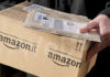 Codici: vittoria per i consumatori, Amazon procede con i rimborsi per i resi.