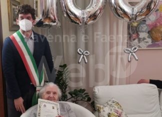 L’assessore Luigi Pezzi ha fatto visita alla signora Antonia Guidani nel giorno del suo centesimo compleanno