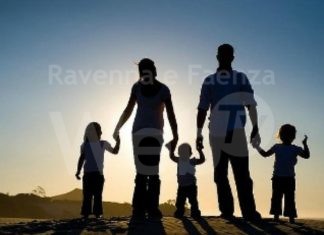 Assegno nucleo familiare con almeno tre minori a carico: c’è tempo fino al 28 febbraio per le domande di gennaio e febbraio